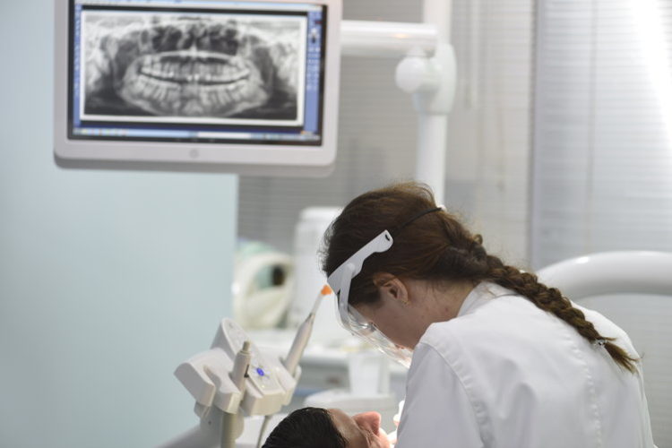 dentisti albania